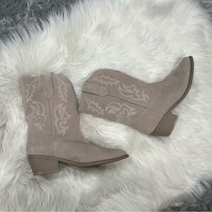 Nine West Taupe western cowboy Heeled Boots